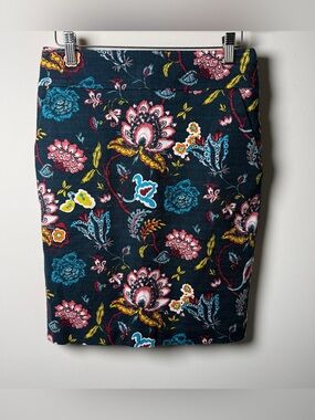 LOFT Jacobean Floral Pencil Skirt | Size 2 | Navy Botanical Garden Vibes